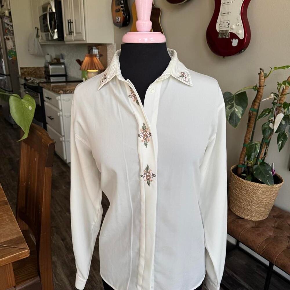 90s Vintage Alfred Dunner Ivory Embroidered Placket Blouse